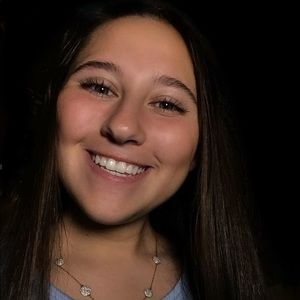 Meet your Posher, Adi